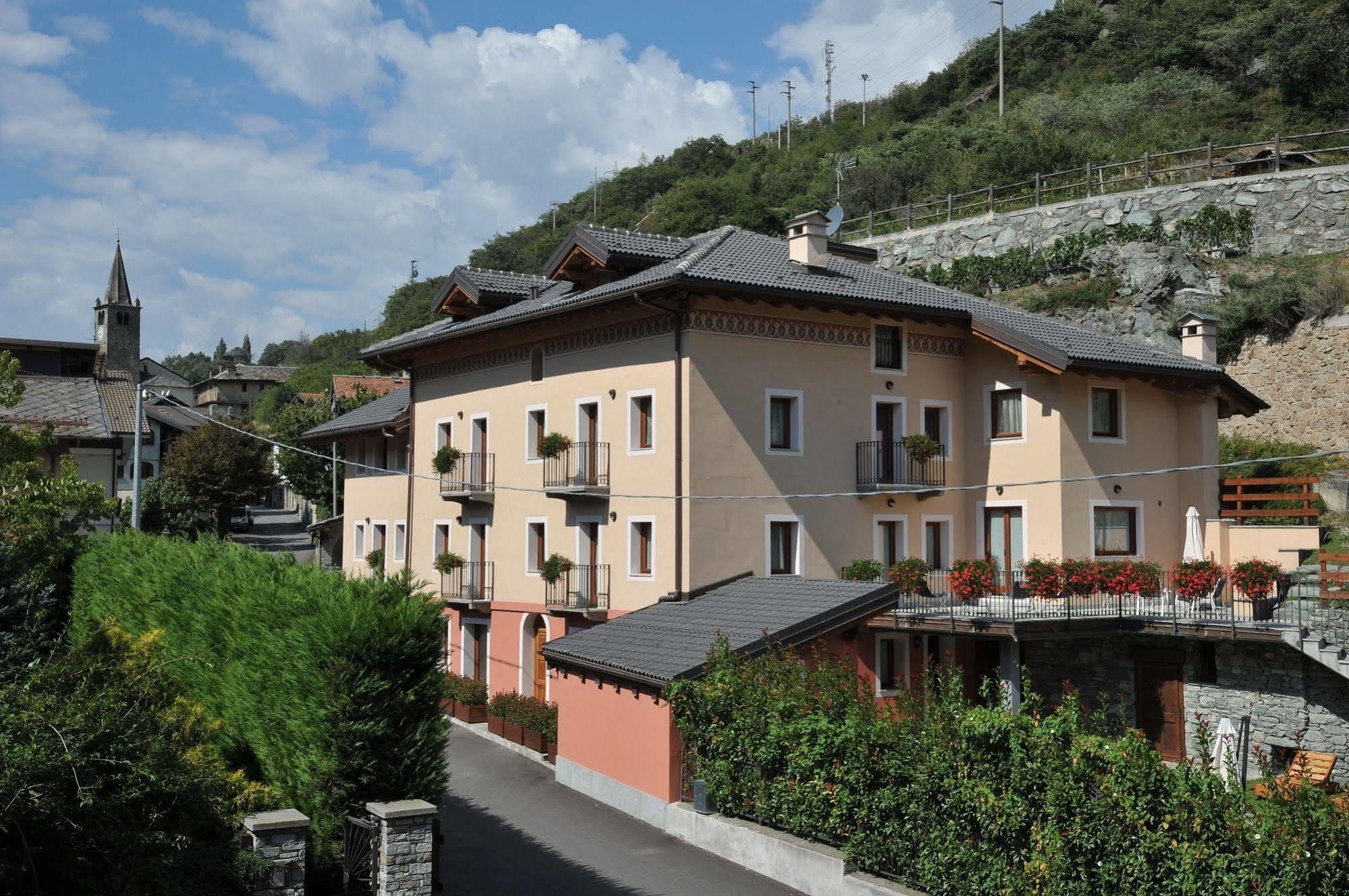 Au Berceau Du Bien-Etre Villa Chambave Екстериор снимка