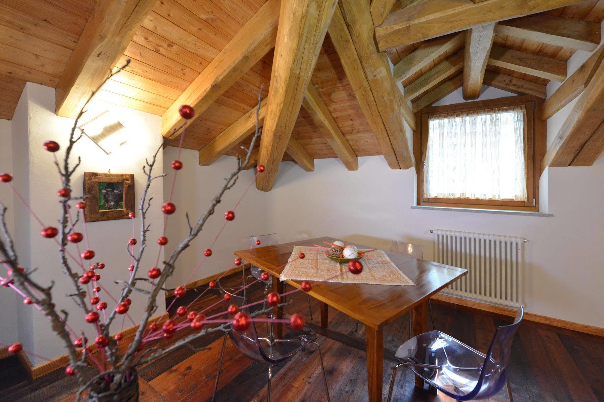 Au Berceau Du Bien-Etre Villa Chambave Екстериор снимка
