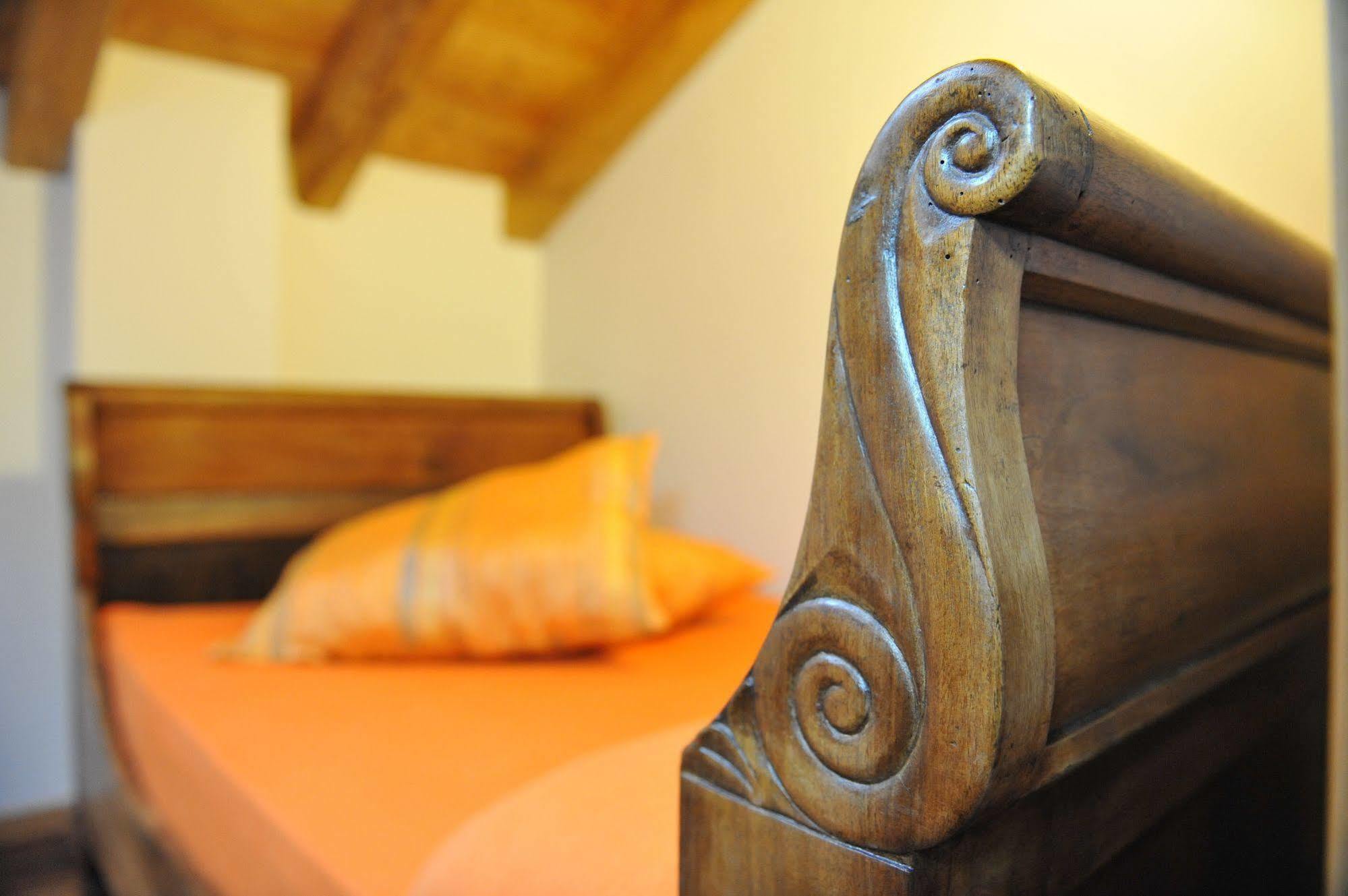 Au Berceau Du Bien-Etre Villa Chambave Екстериор снимка
